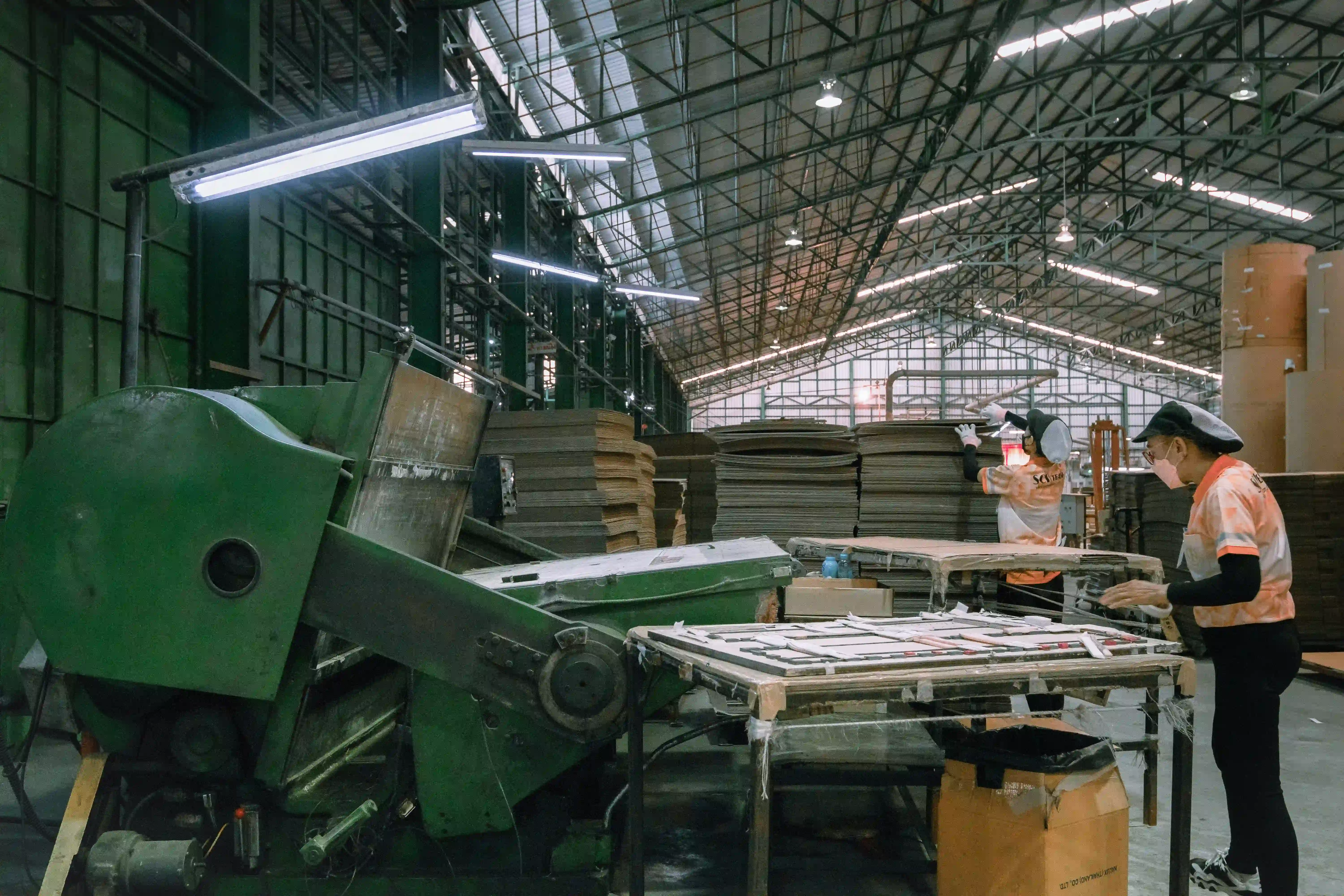 โรงงานผลิตกล่องลูกฟูก